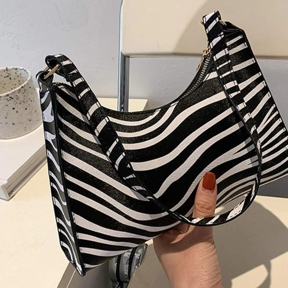 Medium Baguette Bag Zebra Stripe Pattern - Picture 7 of 8